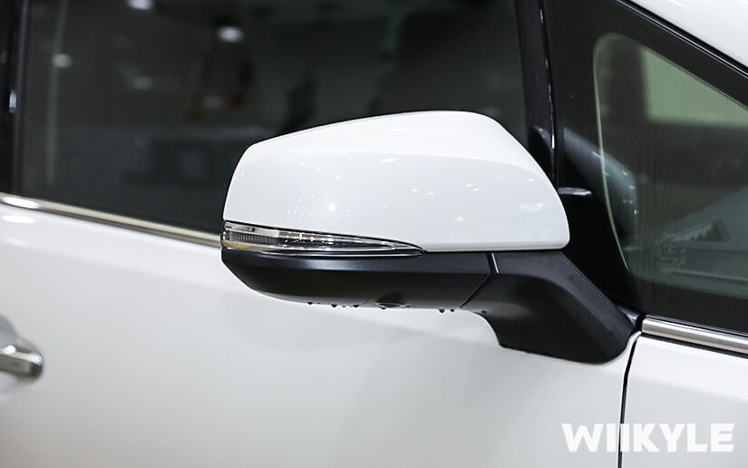 丰田埃尔法后视镜图片