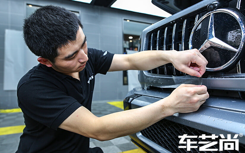 奔驰AMG装贴威固隐形车衣过程图（2）