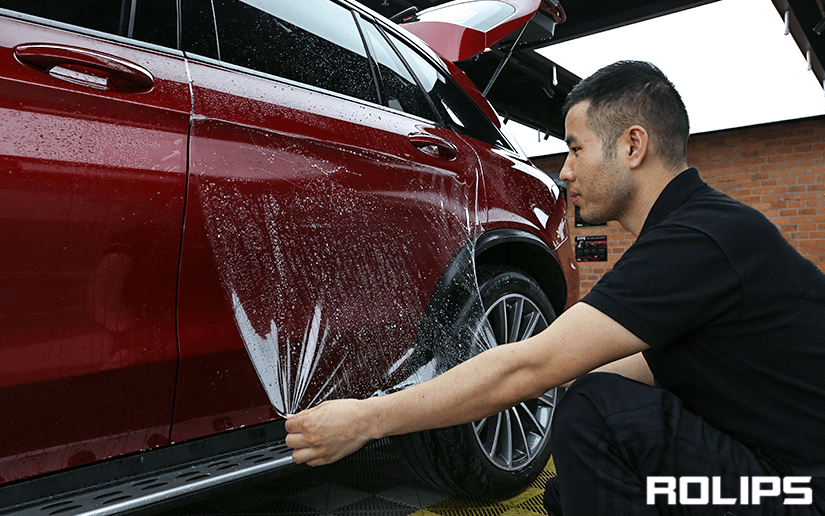 车辆贴ROLIPS隐形车衣施工过程