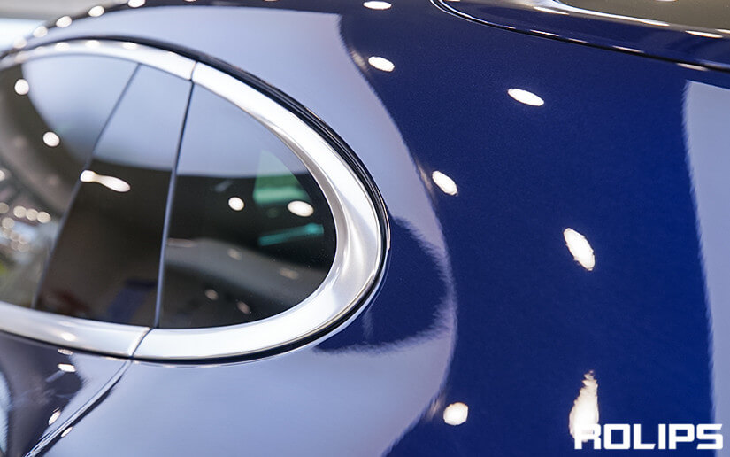 保时捷贴车衣的细节展示图