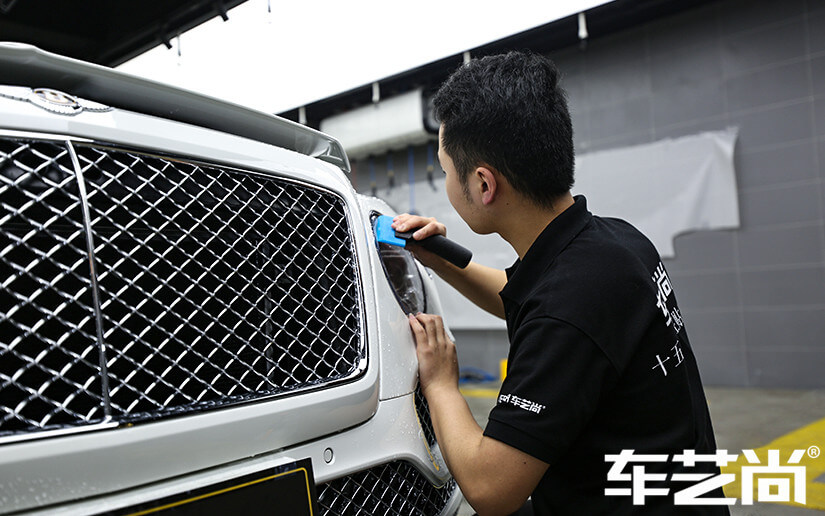 宾利施工威固漆面保护膜过程展示（六）