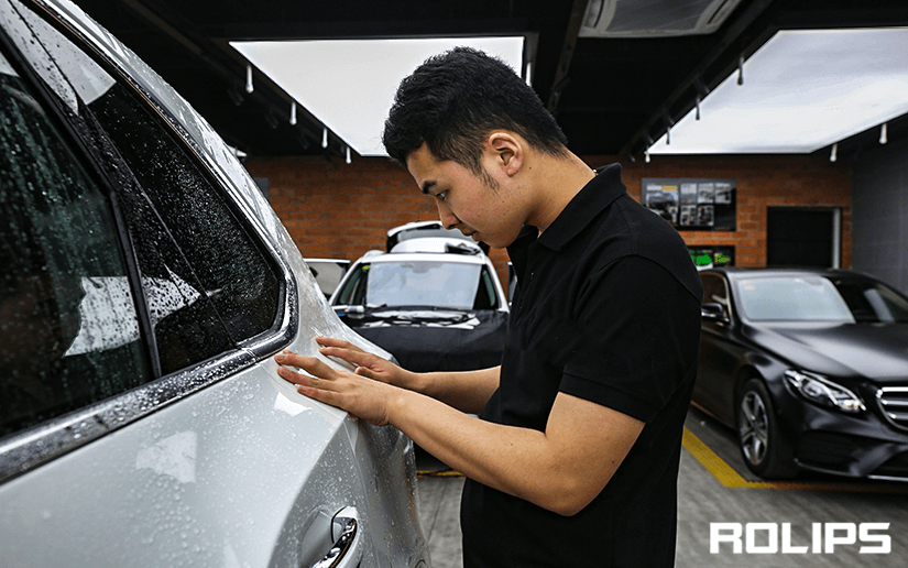 宾利车贴隐形车衣的施工细节
