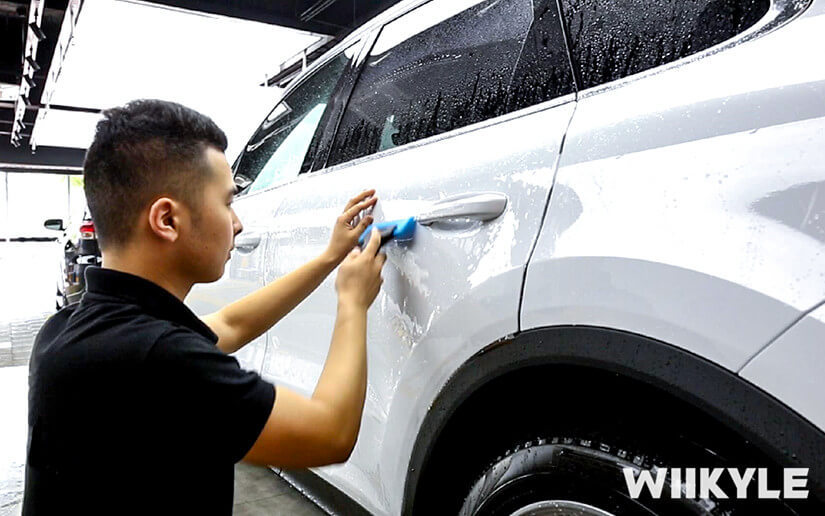 贴膜技师都是经过专业的培训考核，才能上岗