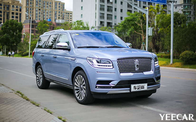 蓝色林肯贴车衣的效果怎么样