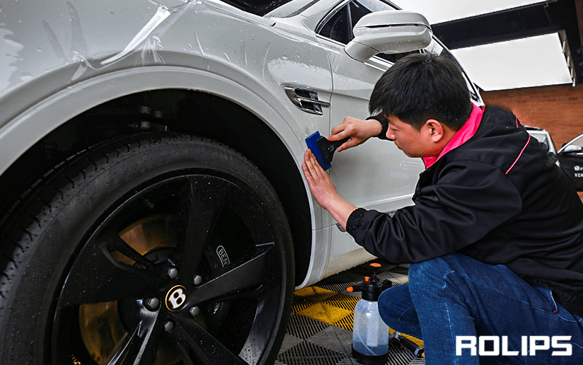 宾利车贴ROLIPS隐形车衣的施工过程