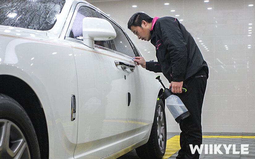 劳斯莱斯古思特在上海汽车贴膜店施工~（图二）
