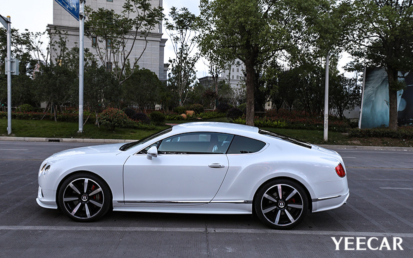 宾利施工YEECAR漆面保护膜效果图展示（图二）