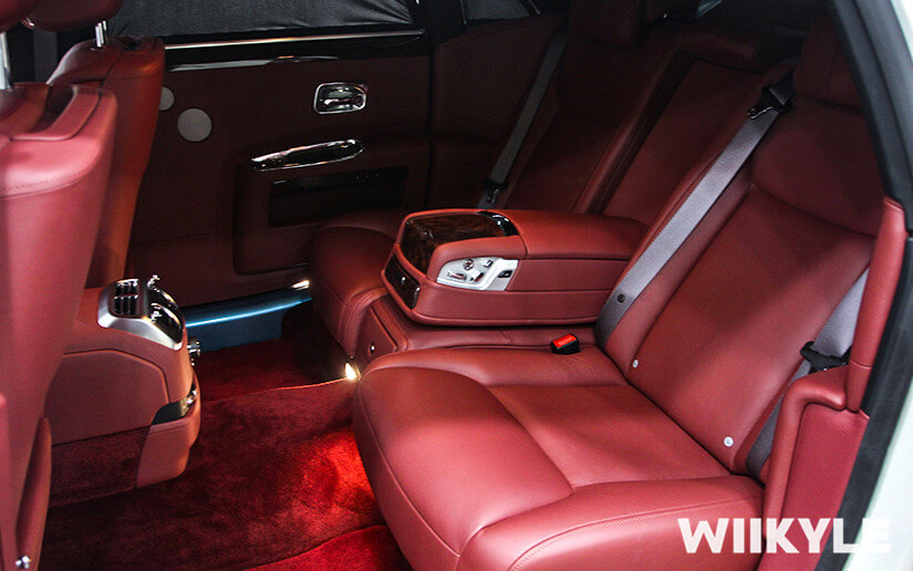 劳斯莱斯古思特在上海汽车贴膜店施工效果（图四）