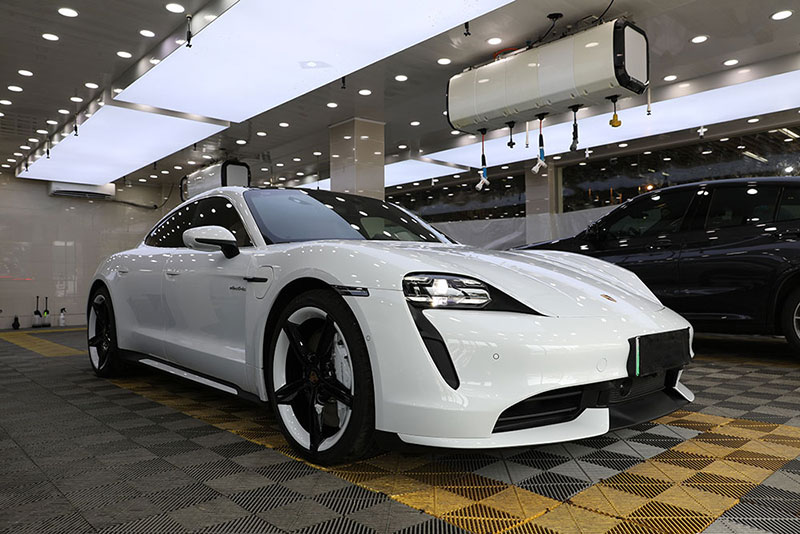 施工隐形车衣后的效果